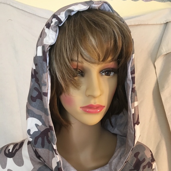 NIB LILY POSH Camo Hoodie w/drawstring & pocket M - Picture 4 of 5